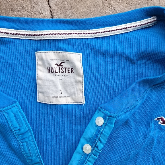 Hollister Vintage Y2K Henley Top Womens S Blue Bella Swan Logo - Picture 3 of 3